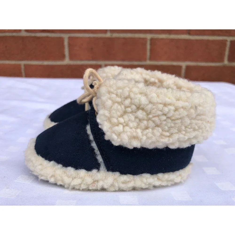 Gold Bug Baby Boy Girl faux Fur lace up navy Shoes Size S Small faux suede